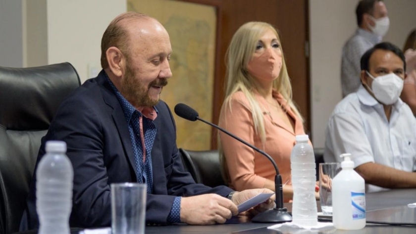 Gildo Insfrán anunció un 42% de aumento salarial para estatales y jubilados