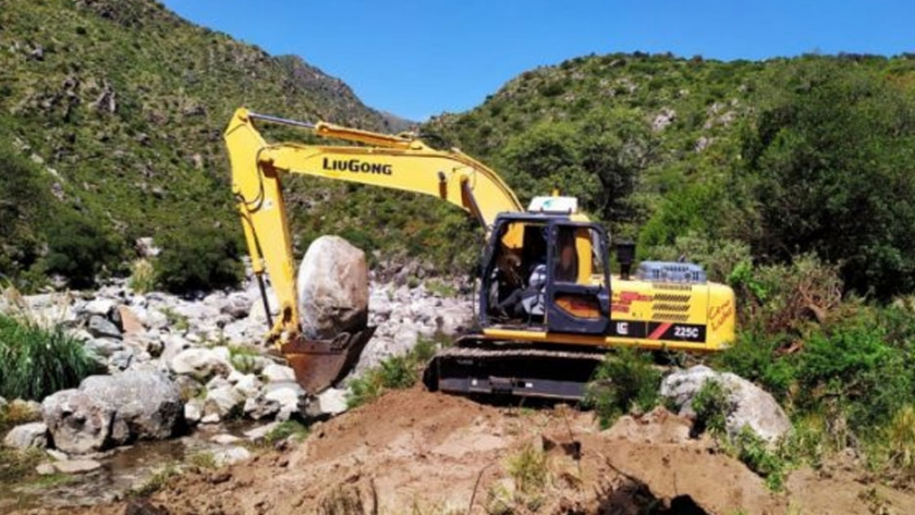San Luis Agua realizó tareas de reactivación y puesta en valor de canales de riego