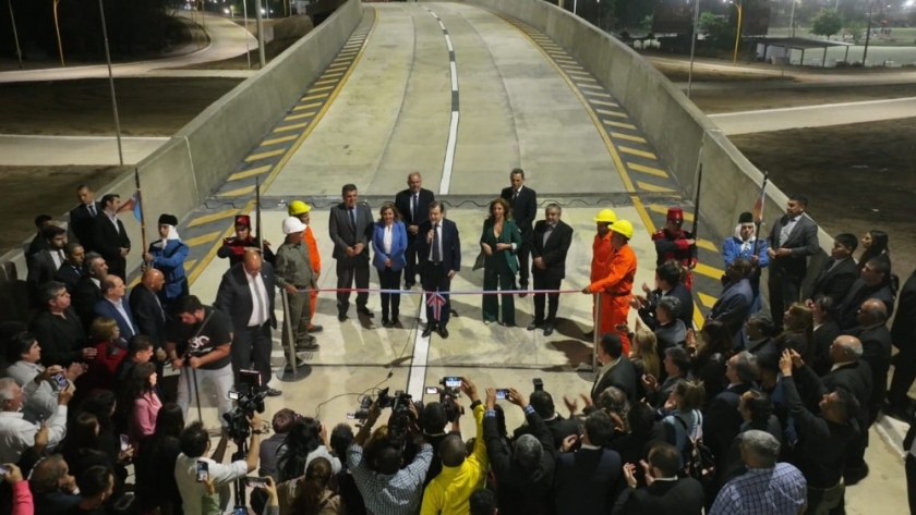 Zamora inauguró la primera etapa de la obra del viaducto de Av. Alsina y Costanera