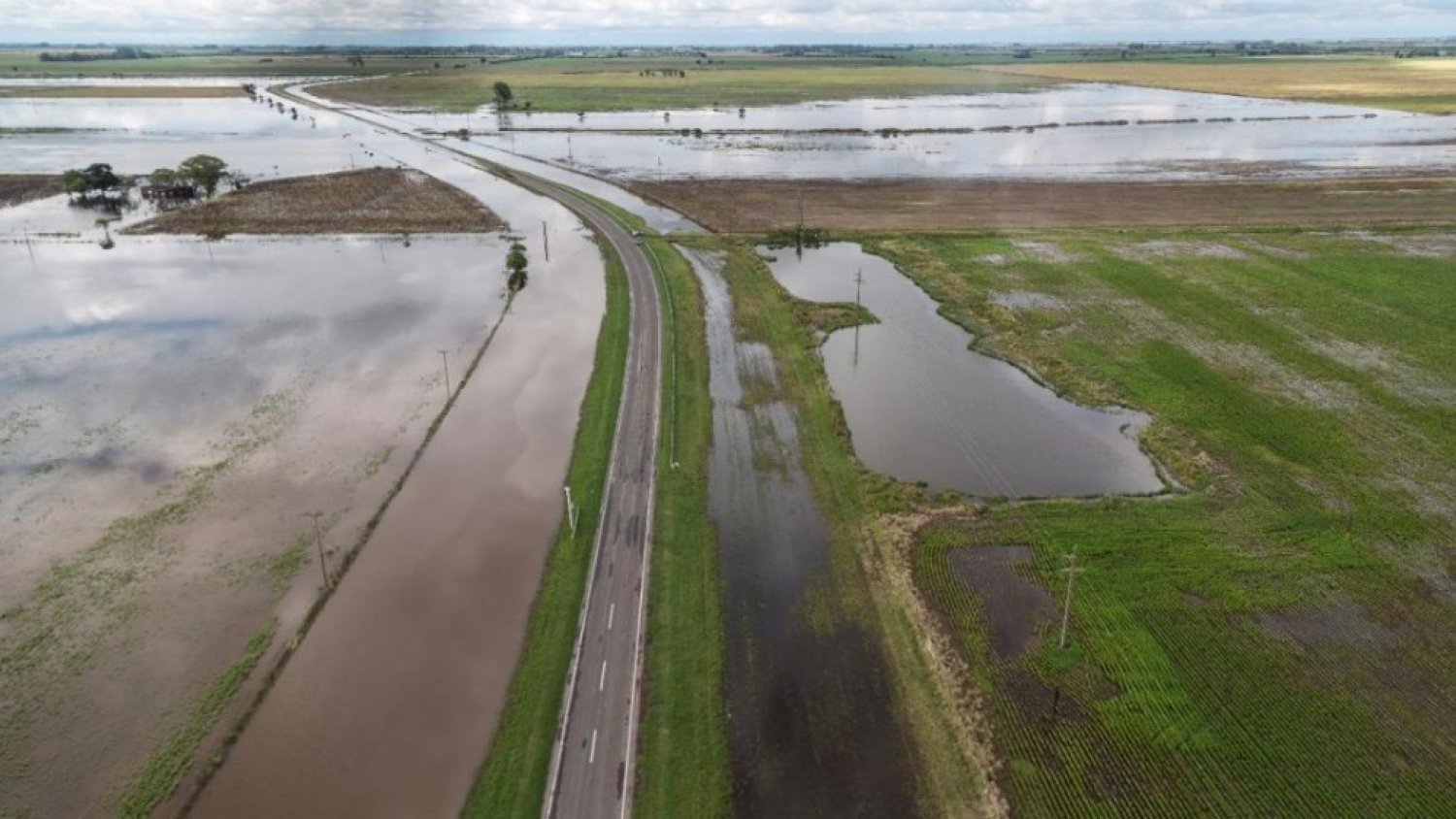 Banco Nación refuerza la asistencia crediticia para productores bonaerenses afectados por las inundaciones
