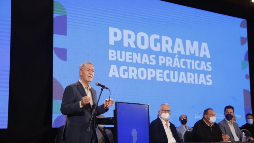 Schiaretti: “Rechazamos cualquier aumento de ese mal impuesto que son las retenciones”