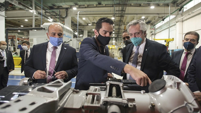 En Scania, Fernández se interiorizó sobre la industria local