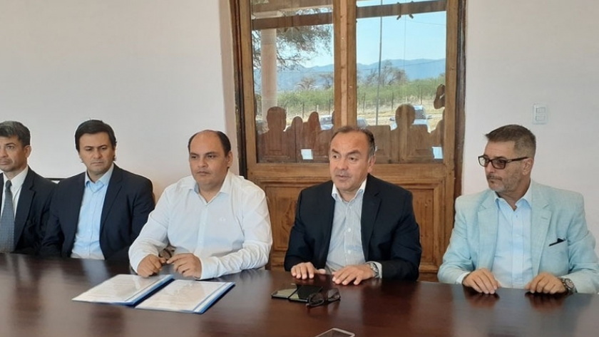 El Ministerio de Gobierno firmó convenio de cooperación institucional con el municipio de Capital