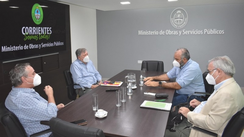 Trabajan para optimizar obras de enripiados para el desarrollo de la red vial rural y productiva