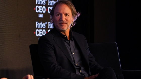 Mercado Libre advierte por el avance de Shein y Temu y pide nuevas regulaciones para “igualar la competencia”