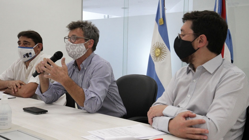 Coordinan acciones para el reinicio del servicio de transporte interurbano de pasajeros en el territorio provincial