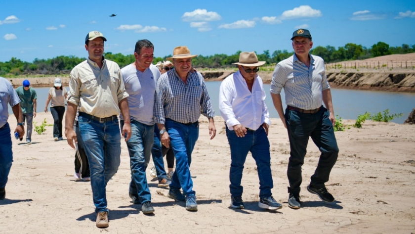 Solís recorrió obras hídricas en el oeste y afirmó que Formosa sostiene la asistencia ante las crecidas del Pilcomayo