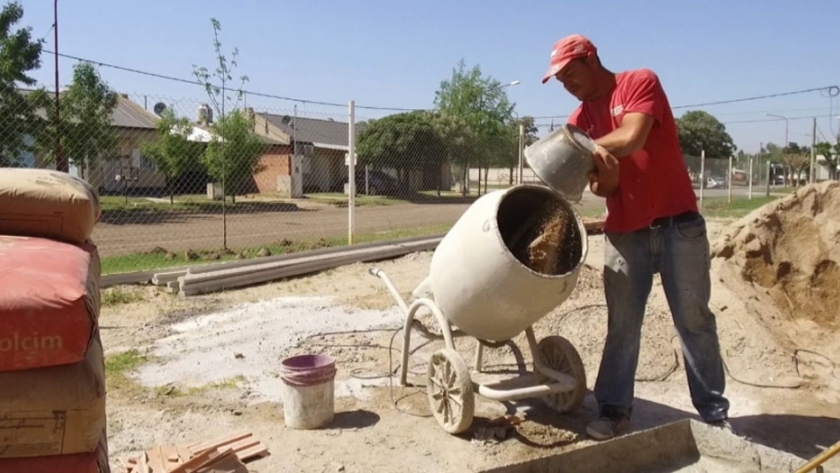 Provincia articula con empresas, gremios y municipios el reinicio de obras particulares