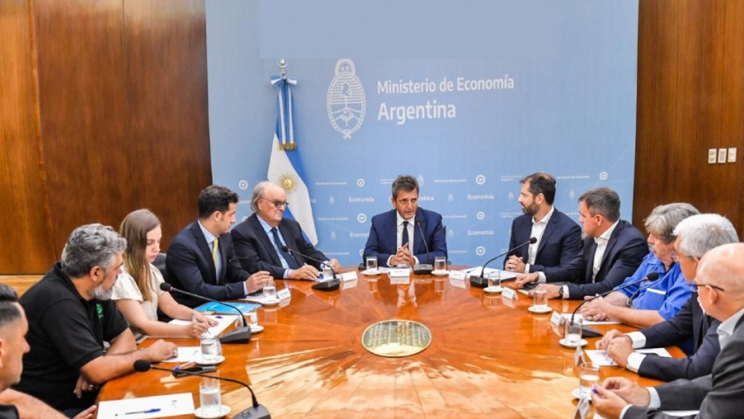 Ford Argentina le anunció al ministro Massa inversión por 80 millones de dólares para fabricar motores de última tecnología