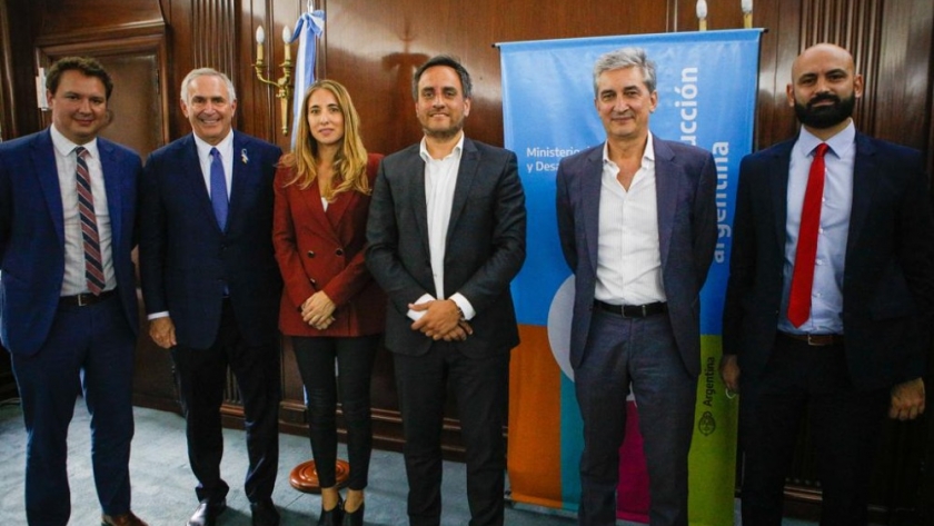 Cabandié se reunió con el embajador de Estados Unidos