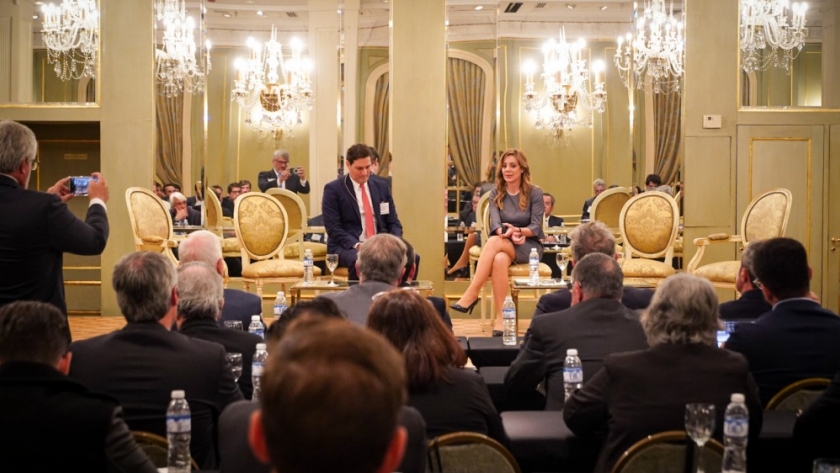 Flavia Royon participó de la mesa redonda sobre “Energía en Argentina”