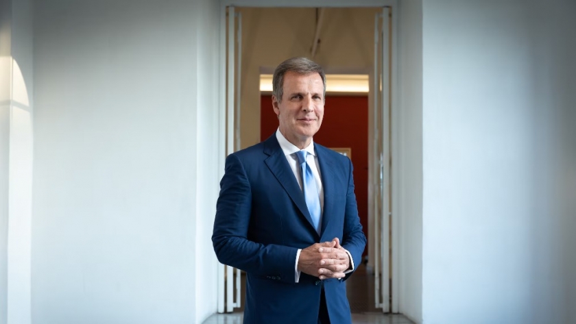 Redrado pide eliminar restricciones cambiarias y reducir encajes para dinamizar la economía