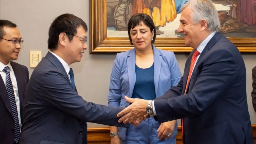 Morales se reunió con ejecutivos de BYD para avanzar en acuerdos de inversión en litio en Jujuy