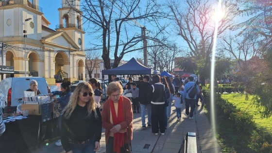 Rojas celebró el Día del Amigo con una feria especial en Plaza San Martín