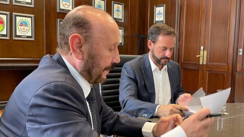 Insfrán suscribió acta con el secretario de Economía del Conocimiento