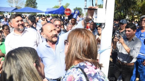 Insfrán inauguró obras clave en Riacho He Hé y anunció nuevas inversiones en agua potable y Registro Civil