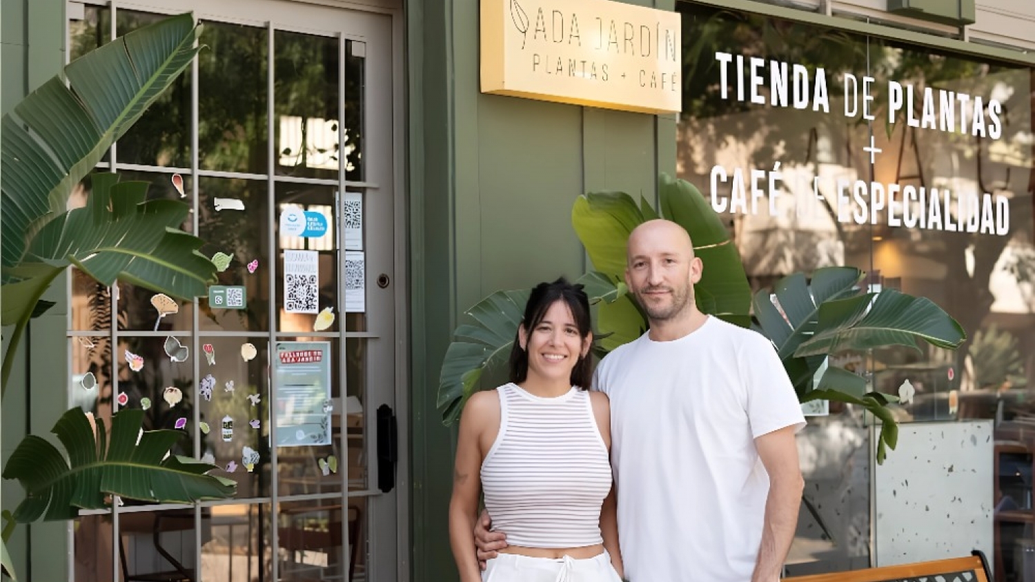 De vender lombrices a crear un vivero con café
