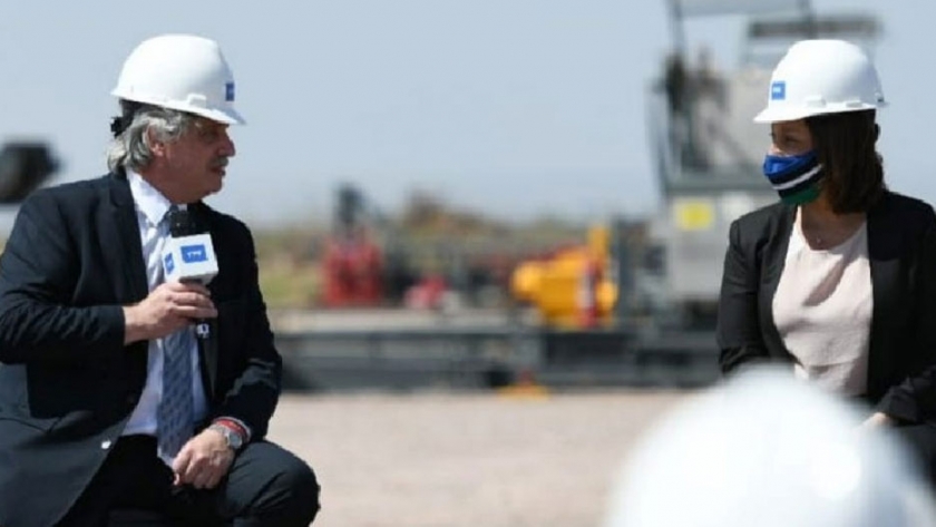 La Gobernadora Carreras acompañó al Presidente en el lanzamiento del Plan Gas desde Vaca Muerta