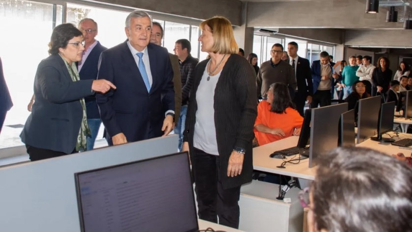 Morales inauguró el nuevo edificio del ministerio de Planificación Estratégica y Modernización en Ciudad Cultural