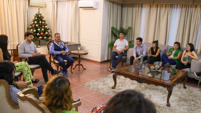 Quintela se reunió con jóvenes participantes del trayecto formativo del CFI