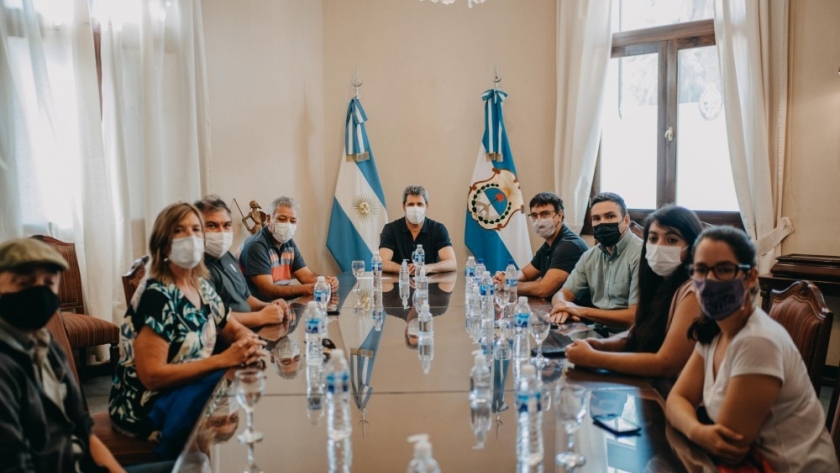 El gobernador Uñac recibió a dirigentes nacionales
