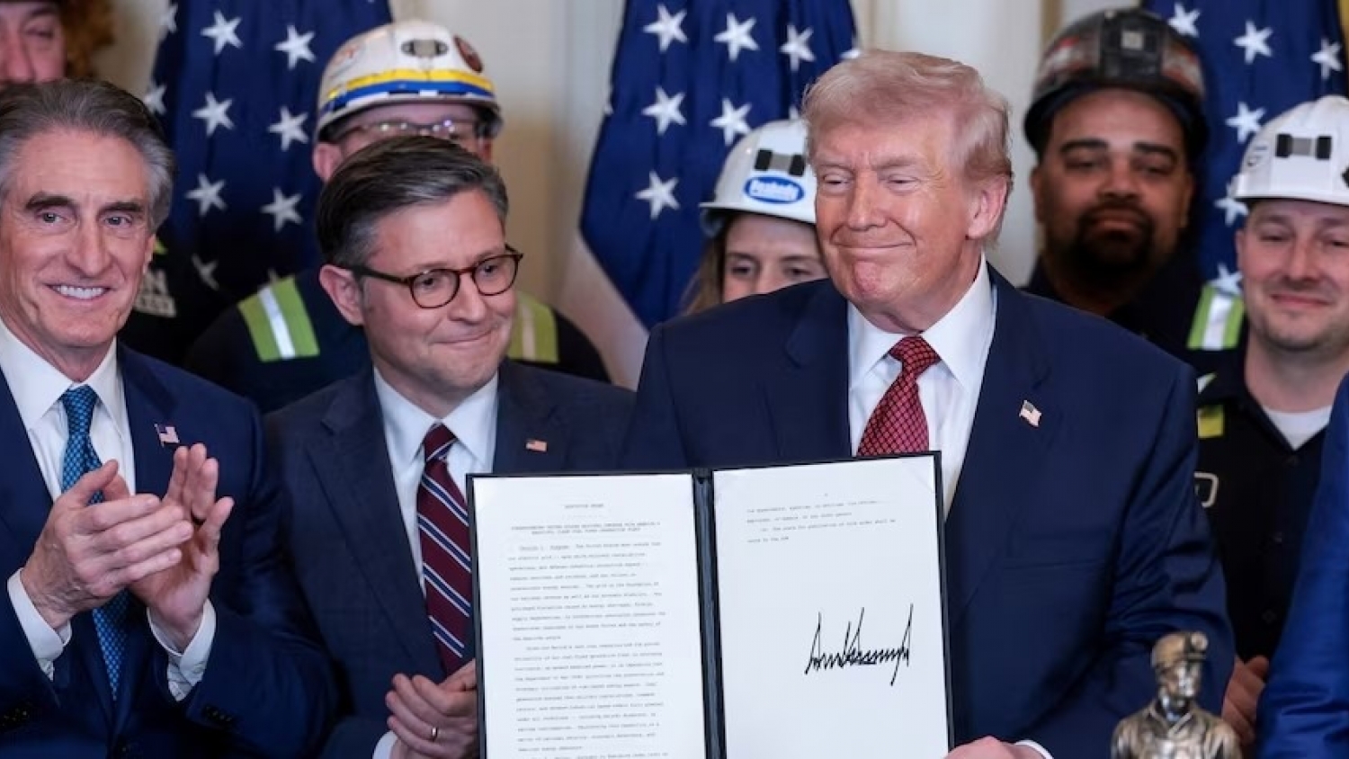 Trump ordena al Pentágono priorizar el carbón y asigna USD 175 millones para reactivar plantas en cuatro estados