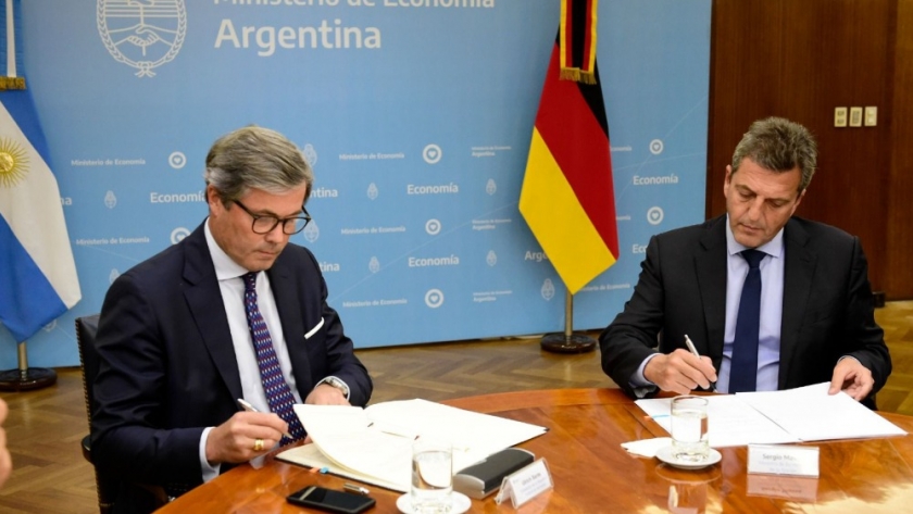 Argentina firmó convenios con siete países en el marco del acuerdo con el Club de París