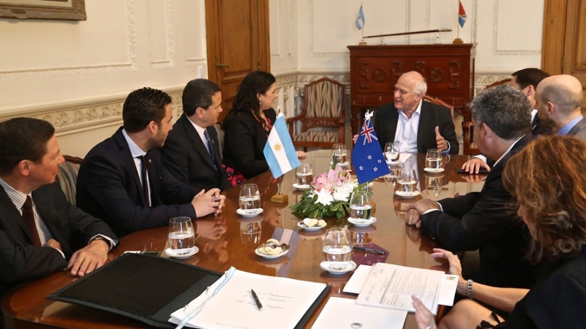Santa Fe: Lifschitz recibió a la embajadora de Nueva Zelanda e intercambiaron información sobre inversiones y comercio