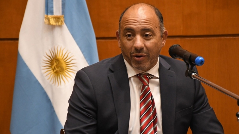 "Estamos en constante comunicación con todos los sectores y adoptamos diversas medidas para la crisis"