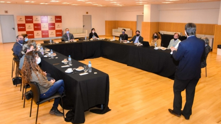Continúan las reuniones para unificar criterios en la nueva Ley de turismo