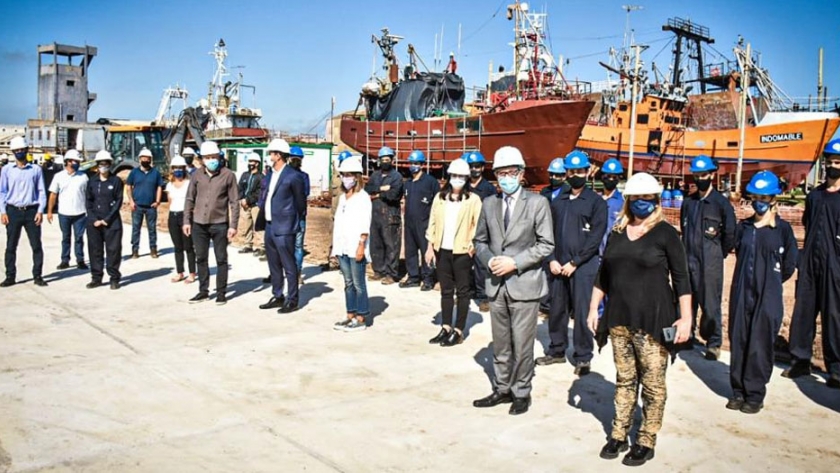 Ariel Schale recorrió empresas del sector naval, textil y del conocimiento que recibieron aportes para potenciar su crecimiento