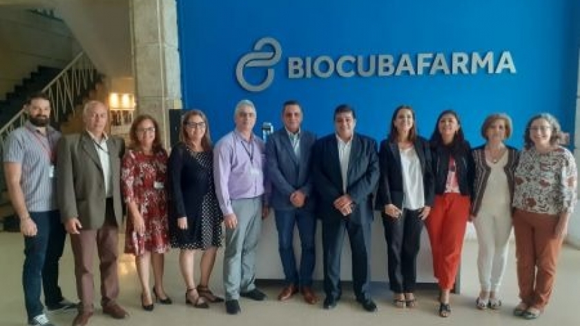 Santa Cruz avanza en salud, deporte y educación junto al gobierno de Cuba