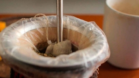 Un nuevo concepto: bolsas biodegradables con yerba mate para una mejor limpieza más práctica
