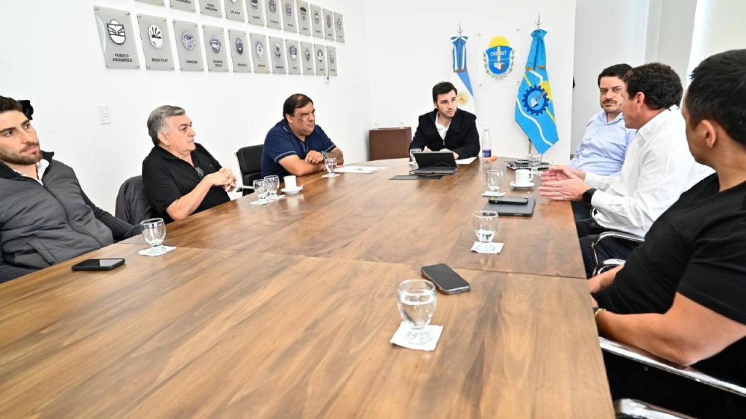 Pesca en Chubut: plan para reactivar la industria de merluza