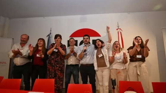 Leonel Chiarella asumió la presidencia de la UCR con un llamado a la transparencia y a la renovación política