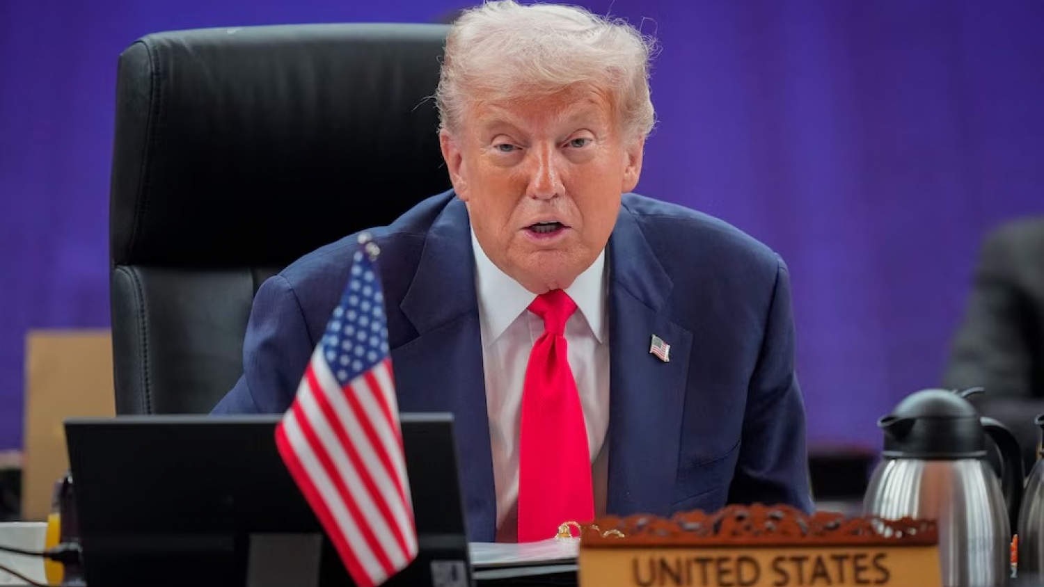 Trump congela reuniones con Canadá tras polémica campaña de Ontario contra aranceles