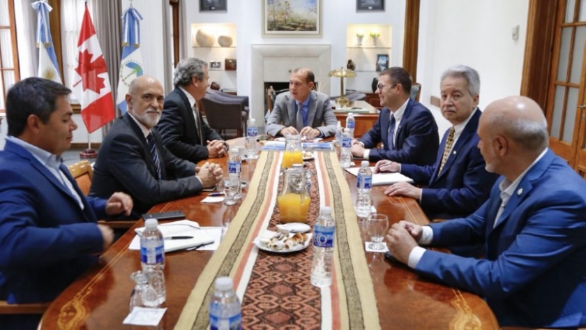 Gutiérrez se reunió con una delegación de Canadá para avanzar en acciones conjuntas