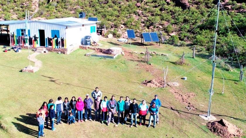 Instalan paneles solares en una escuela rural de San Luis desde el Conicet