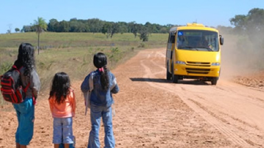 Se avanzó en Nogoyá sobre el servicio del Transporte Escolar Rural