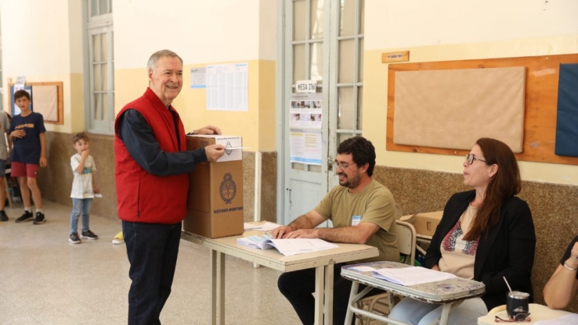 Schiaretti votó en el ballotage presidencial 2023
