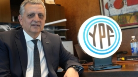 YPF anunció una baja promedio del 2% en el precio de la nafta y aplicará ajustes diferenciados según la región