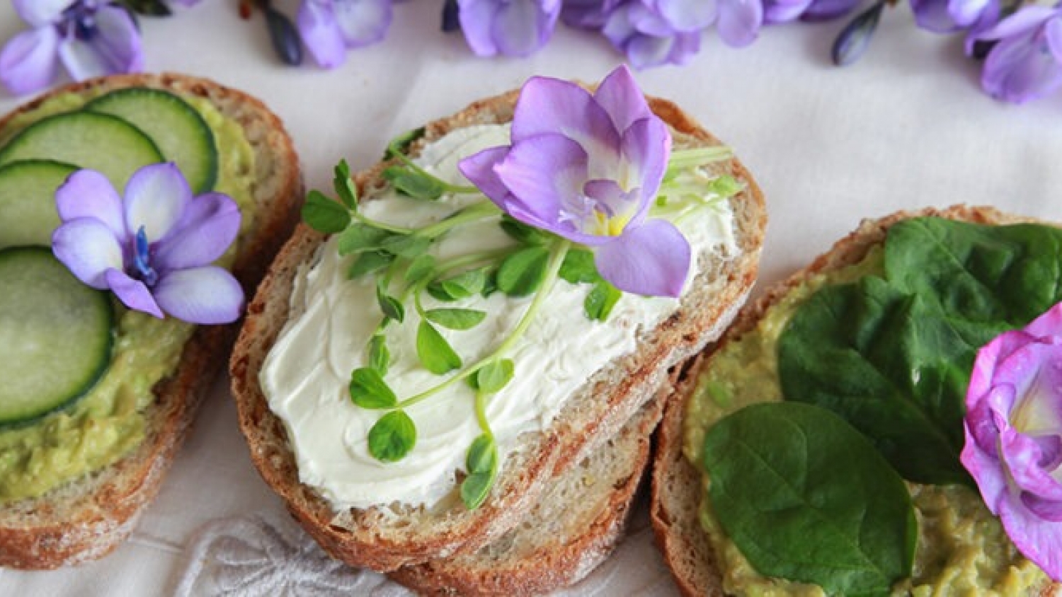Flores comestibles: qué hay que saber antes de llevarlas al plato