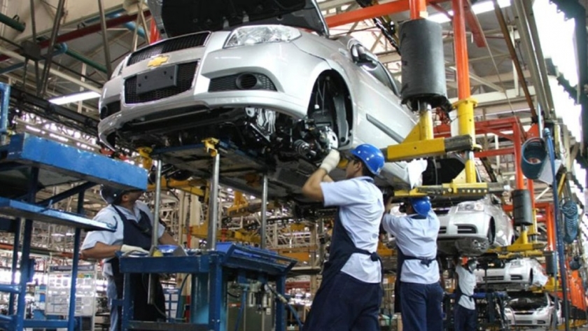 Impulso al sector automotriz para potenciar exportaciones a República Dominicana