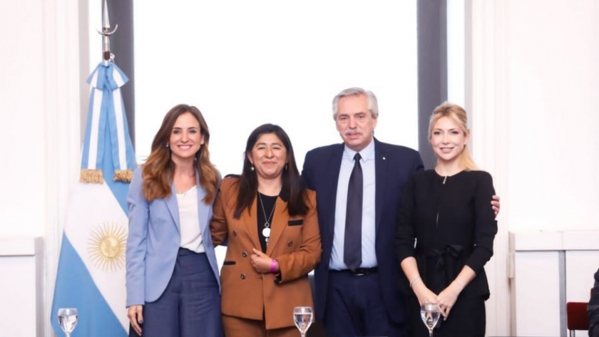 Salta suscribió al convenio para la construcción de Casa Amor