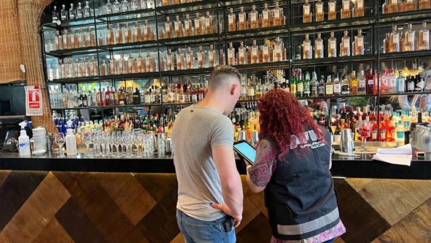 La AFIP detectó 90% de informalidad laboral en locales gastronómicos de la Ciudad de Buenos Aires