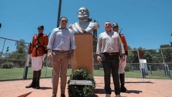 Valdés acompañó al presidente paraguayo Santiago Peña en una jornada de integración regional