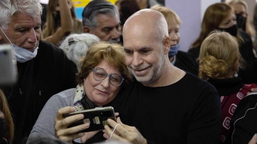 Rodríguez Larreta participó del encuentro para personas mayores “Estamos cerca tuyo”