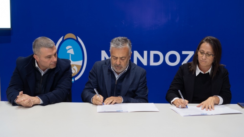 El Gobierno de Mendoza firmó un convenio con Fundación Telefónica Movistar de Argentina