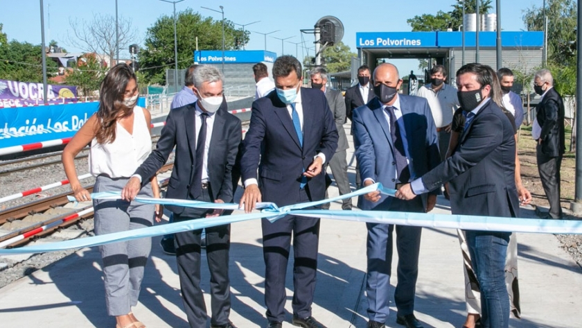 Meoni inauguró la renovada estación de trenes Los Polvorines: 