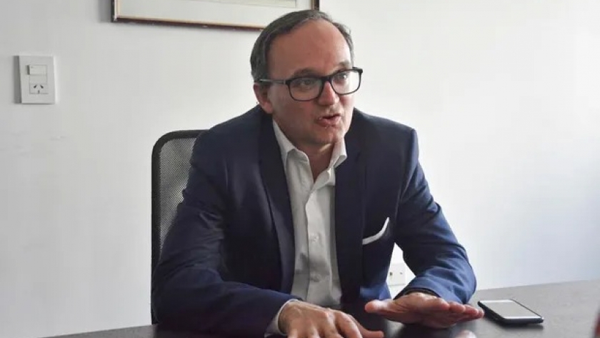 Idígoras, exaltado: contó particularidades de los encuentros con Economía, adelantó un informe que van a mostrar y aclaró: 